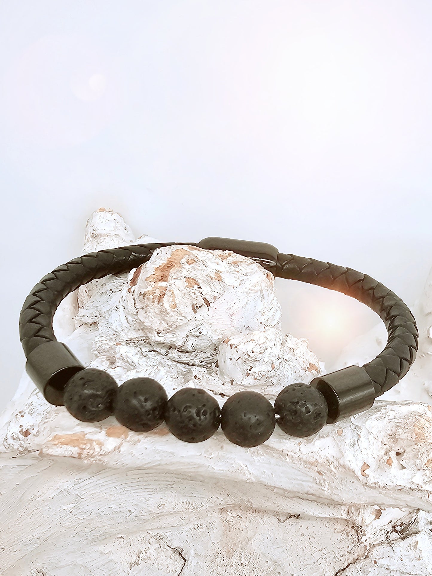 herrenarmband-schwarz-leder-lava-1