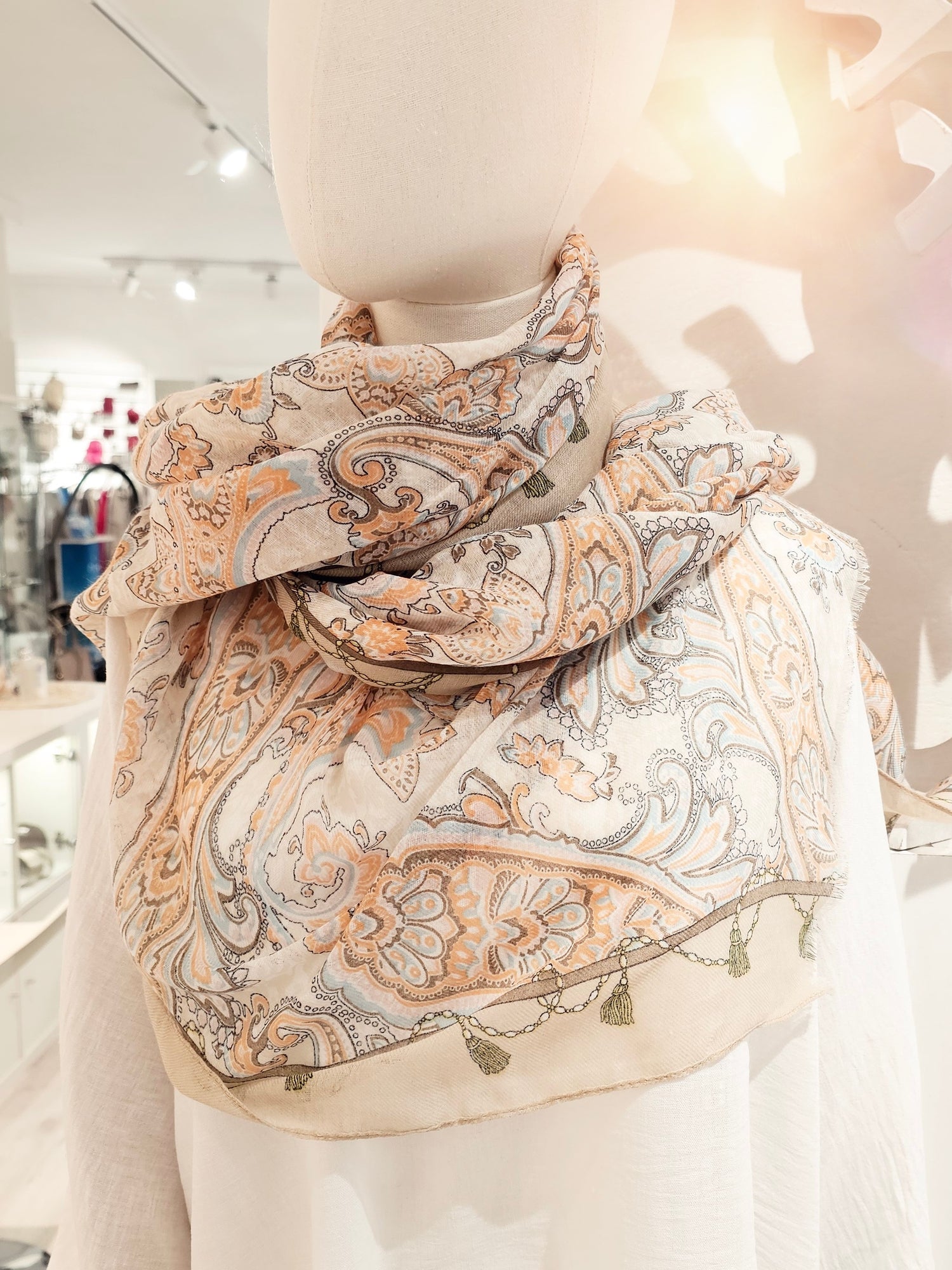 schal-paisley-beige-hellblau-orange-taupe